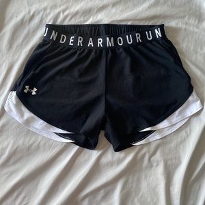 Under Armour Womens Athletic Shorts WITH POCKETS